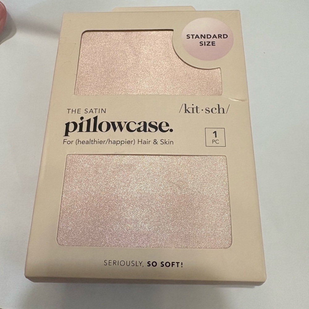 NIB Kitsch Satin Pillowcase Standard Size- Blush Invisible Zip